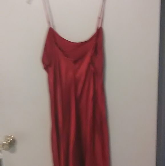 Lingerie - Picture 2 of 2